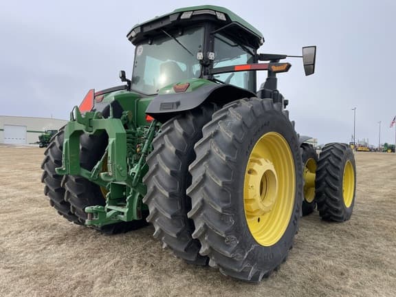 Image of John Deere 8R 410 equipment image 4