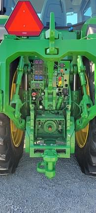 Image of John Deere 8R 410 equipment image 4