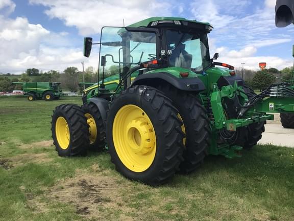 Image of John Deere 8R 410 equipment image 2
