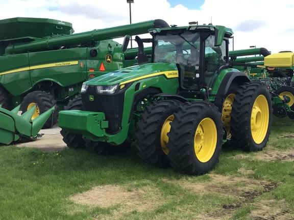 Image of John Deere 8R 410 equipment image 1