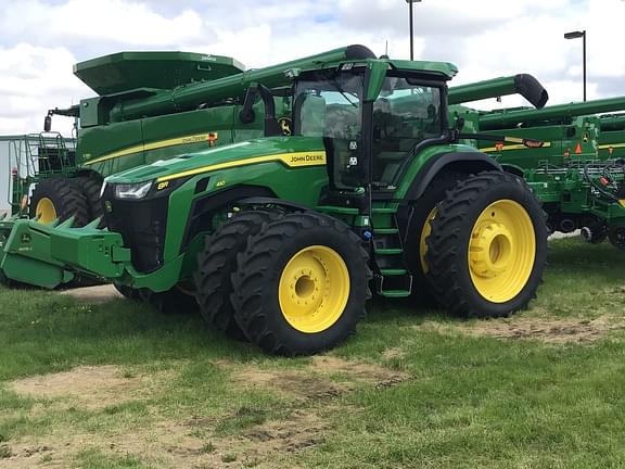 Image of John Deere 8R 410 equipment image 1