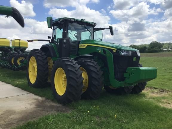 Image of John Deere 8R 410 Primary image