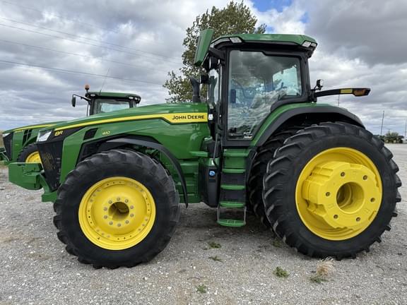 Image of John Deere 8R 410 equipment image 2