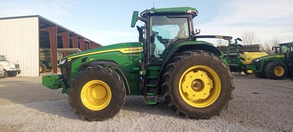 Image of John Deere 8R 410 equipment image 2