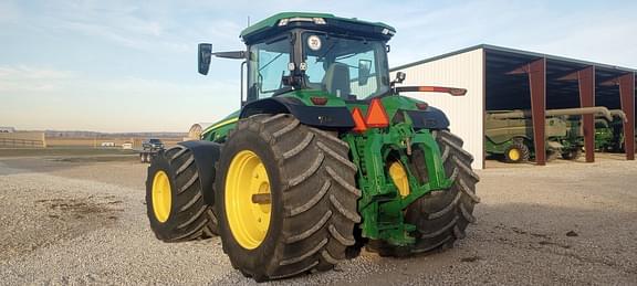 Image of John Deere 8R 410 equipment image 4