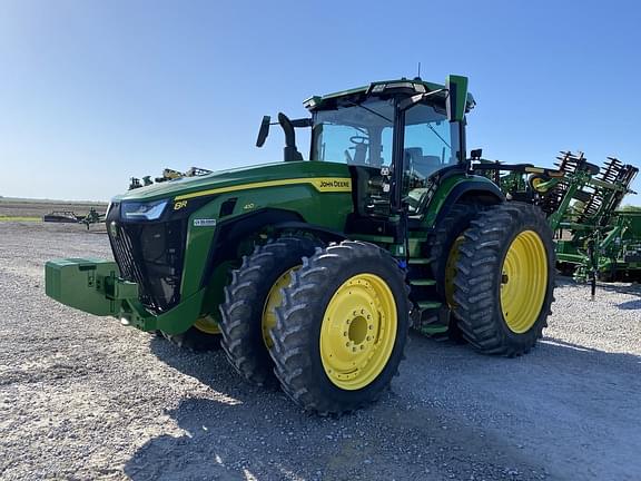 Image of John Deere 8R 410 equipment image 3