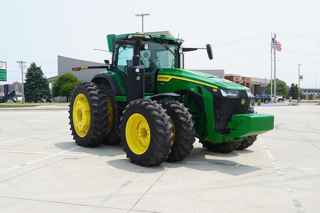 Image of John Deere 8R 410 equipment image 4