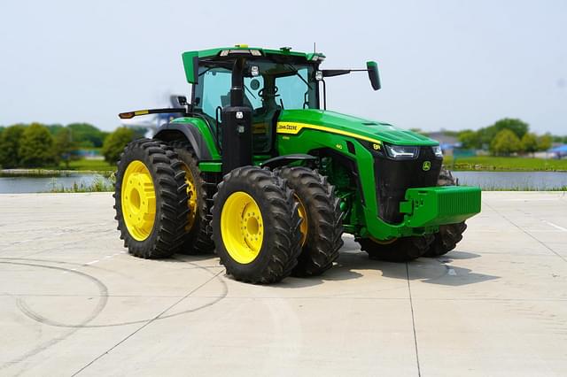 Image of John Deere 8R 410 equipment image 1