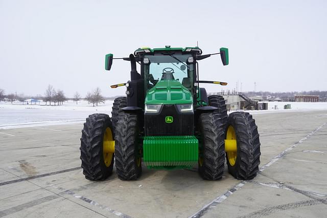 Image of John Deere 8R 410 equipment image 2
