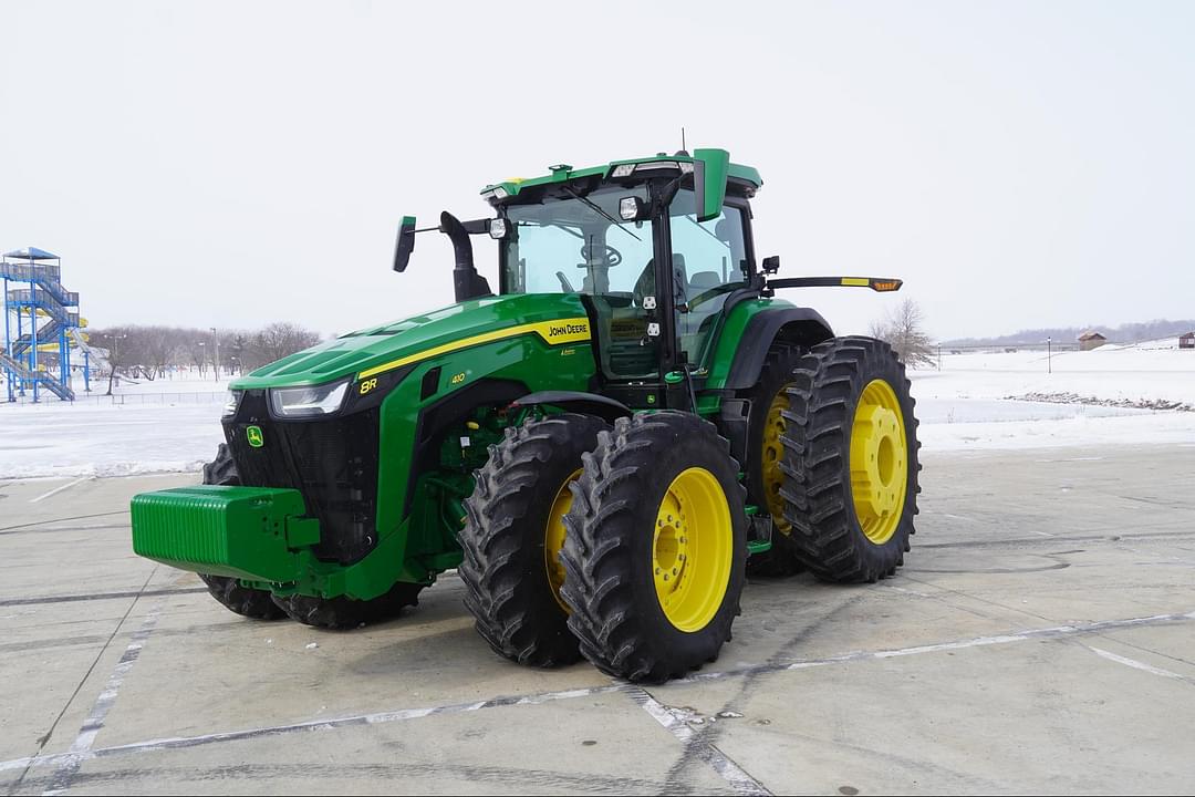 Image of John Deere 8R 410 Primary image