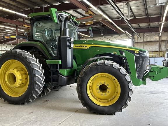 Image of John Deere 8R 410 Primary image