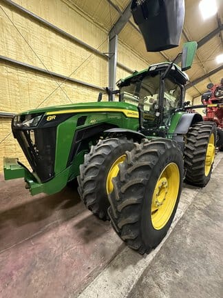 2022 John Deere 8R 410 Equipment Image0