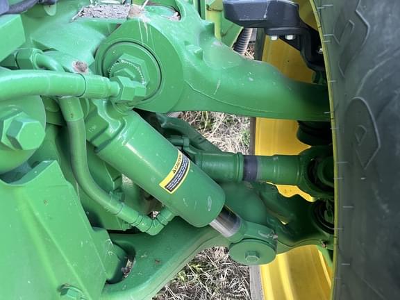 Image of John Deere 8R 410 equipment image 3