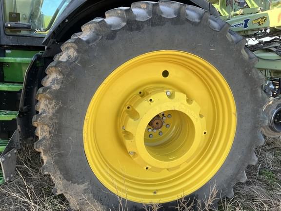 Image of John Deere 8R 410 equipment image 2
