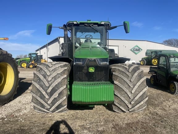 Image of John Deere 8R 410 equipment image 2