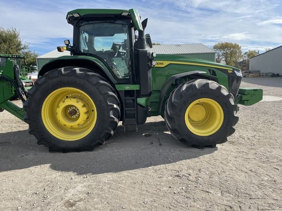 Image of John Deere 8R 410 equipment image 2