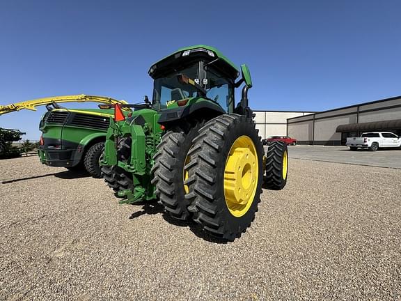 Image of John Deere 8R 410 equipment image 4