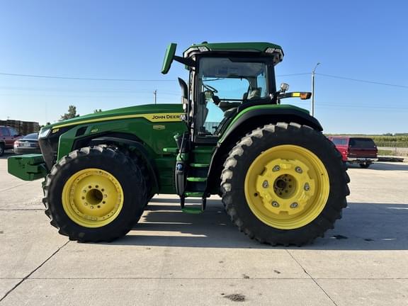 Image of John Deere 8R 410 equipment image 4
