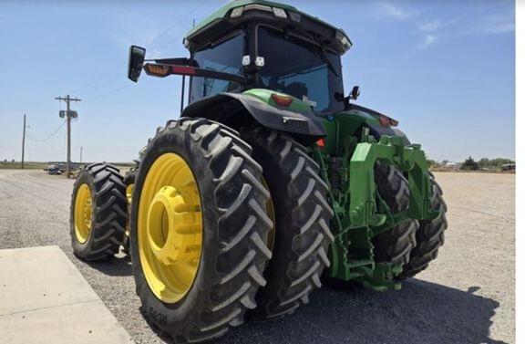 Image of John Deere 8R 410 equipment image 3