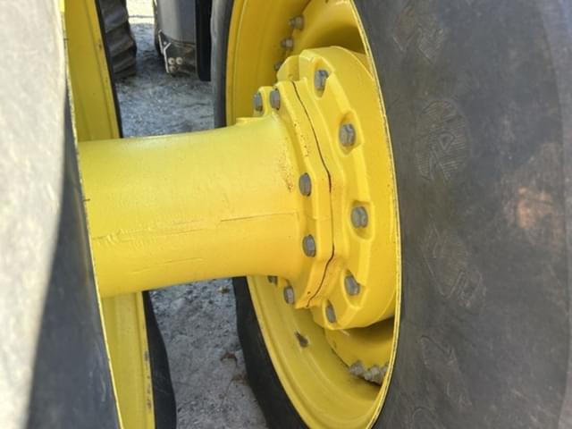 Image of John Deere 8R 410 equipment image 4