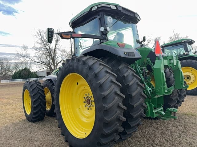Image of John Deere 8R 410 equipment image 3