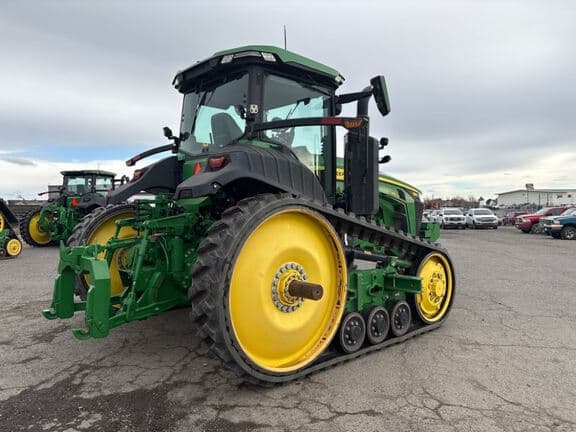 Image of John Deere 8RT 310 equipment image 4