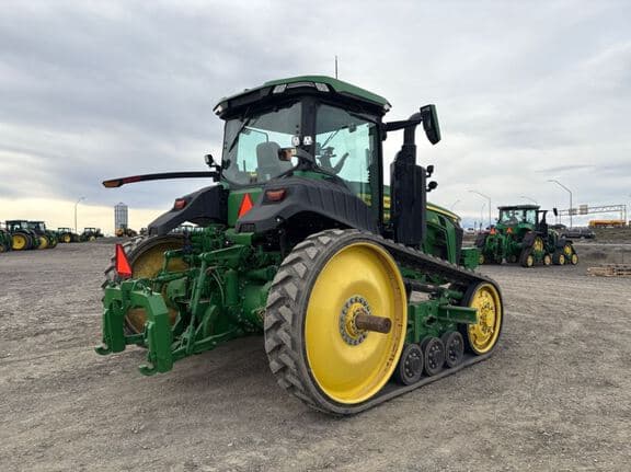 Image of John Deere 8RT 310 equipment image 4