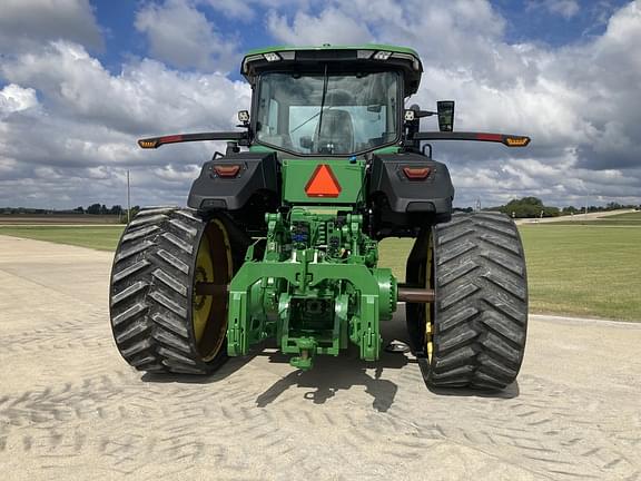 Image of John Deere 8RT 340 equipment image 3