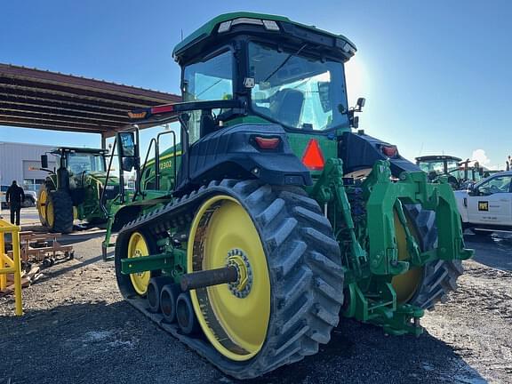 Image of John Deere 8RT 370 equipment image 2