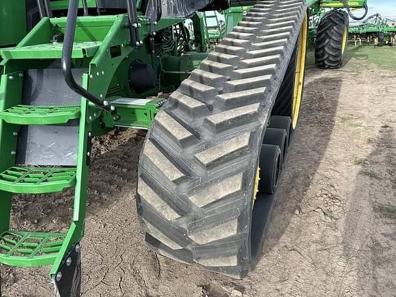 Image of John Deere 8RT 370 equipment image 4