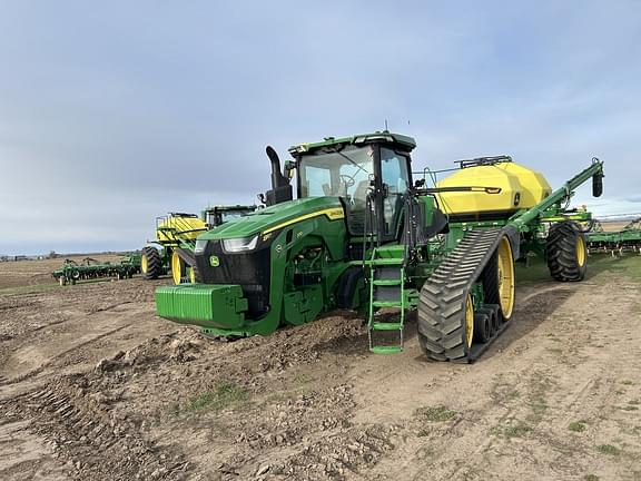 Image of John Deere 8RT 370 equipment image 2