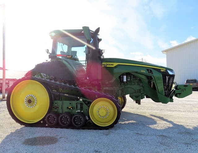 Image of John Deere 8RT 370 equipment image 3