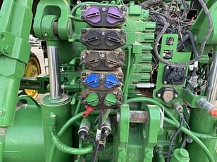 Main image John Deere 8RT 370 19