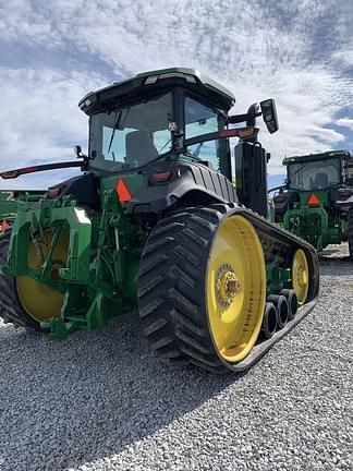 Image of John Deere 8RT 370 equipment image 4