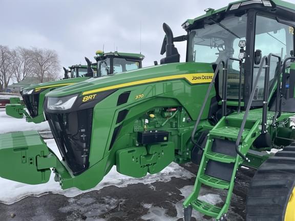 Image of John Deere 8RT 370 equipment image 4
