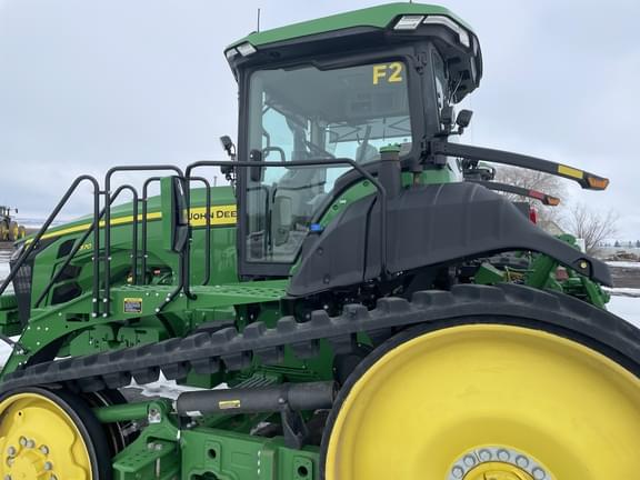 Image of John Deere 8RT 370 equipment image 2