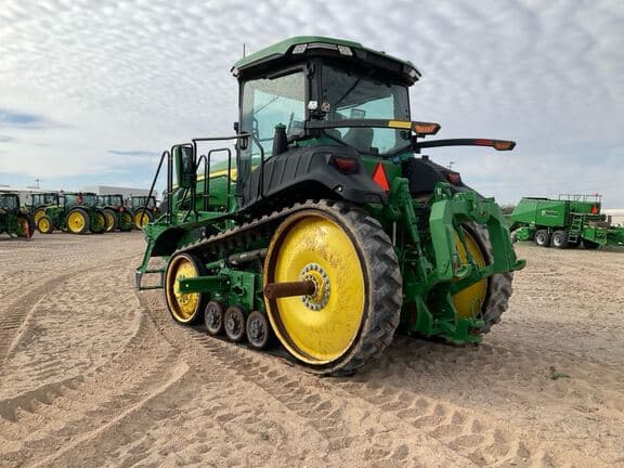 Image of John Deere 8RT 370 equipment image 2