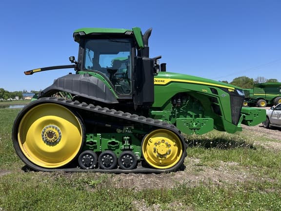 Image of John Deere 8RT 370 equipment image 1