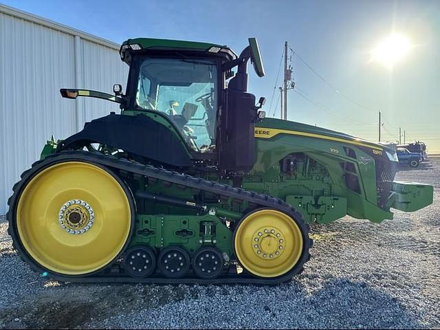 Image of John Deere 8RT 370 equipment image 4