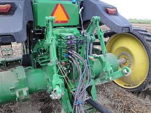 Main image John Deere 8RT 370 14