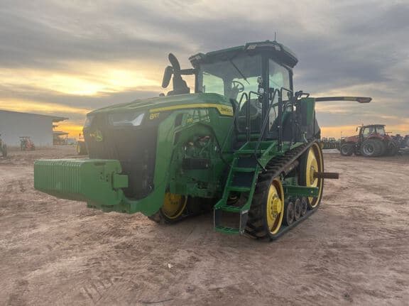 Image of John Deere 8RT 370 equipment image 1