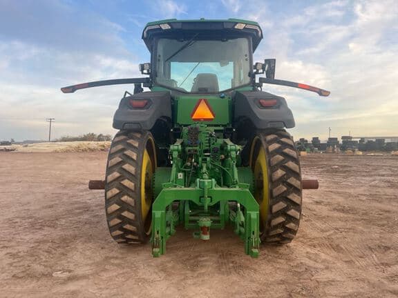 Image of John Deere 8RT 370 equipment image 4