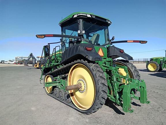 Image of John Deere 8RT 370 equipment image 2