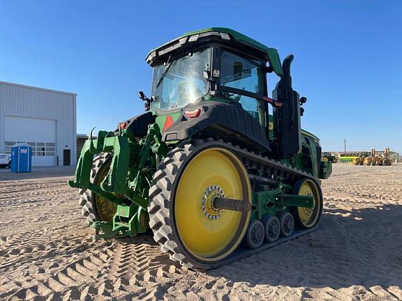 Image of John Deere 8RT 370 equipment image 3