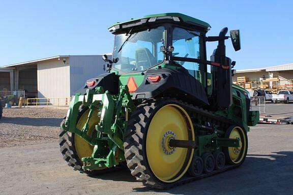 Image of John Deere 8RT 370 equipment image 4