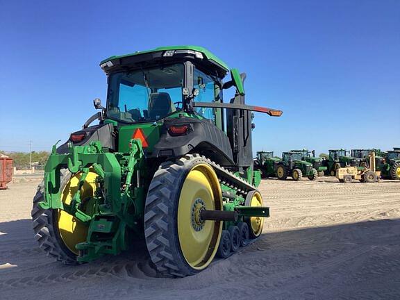 Image of John Deere 8RT 370 equipment image 2