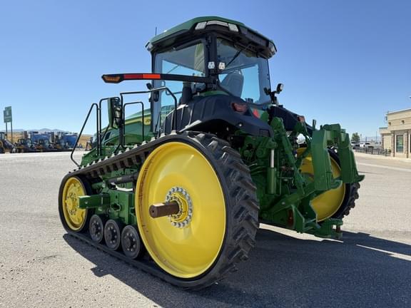 Image of John Deere 8RT 370 equipment image 2