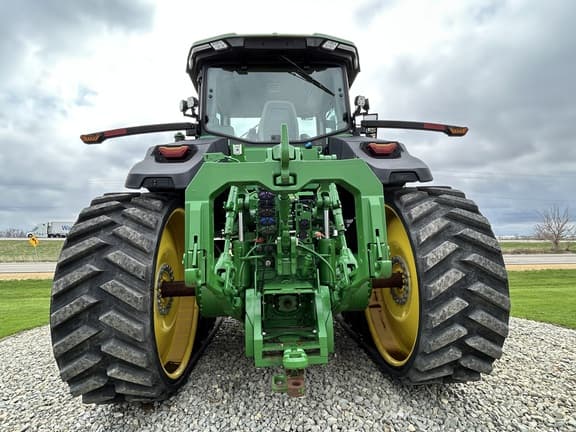 Image of John Deere 8RT 370 equipment image 3