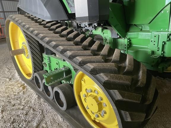 Image of John Deere 8RT 370 equipment image 4