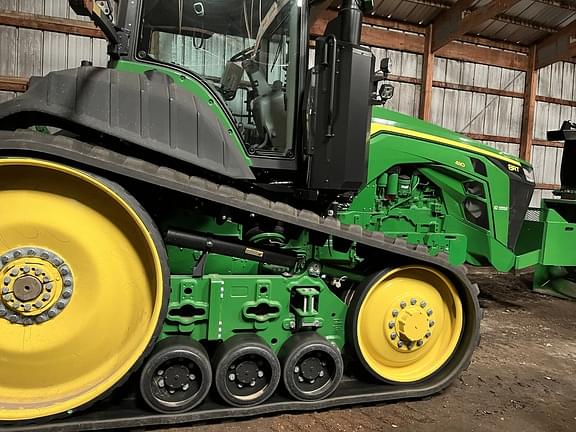 Image of John Deere 8RT 410 equipment image 4